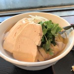 Sanuki Udon Habaya - 夏の肉うどん　蒸し鶏は胸肉 さっぱり柔らかあっさりです(^^♪