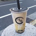 清茶 - 清茶紅茶黒糖タピオカラテ（M） 550円