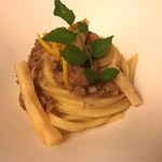 イル・テアトロ - 鴨肉のラグーと筍の手打ちタリオリーニ木の芽とオレンジの香り