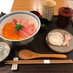 Cha-An Takiya - 海の幸二種盛り丼