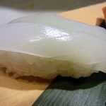 一作鮨 - 剣先いかです。