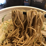 熊本 まぜそば ごくまる - 麺のリフト