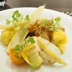 Élan - 長崎の天然平目　黄色の野菜　たもぎ茸　オマール海老
