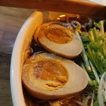 ラーメン専門店 ゴールデン軒 - 煮玉子