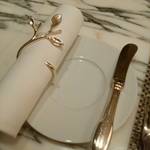 ドミニク・ブシェ トーキョー - 