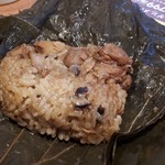 バーミヤン - 中華おこわの蓮の葉包　肉がカチカチ