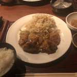 川の音 - から揚げ定食 900円