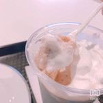 シアトルエスプレスカフェ - ホイップクリームも、たっぷり