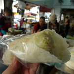 金得春捲 - 崩さないように、パクッ！