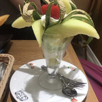 果実園リーベル - メロンパフェ