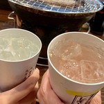 炭火焼肉 ぐら - 先ずは「生サワー」でカンパ〜イ♫