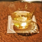 嵯峨沢館 - 2012/Jan.　光線の加減で美しく輝く冷酒グラス