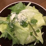 ハンバーグ屋 バイ チェスナット - ♪サラダ