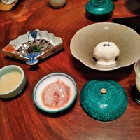 山映 - きびなご刺し身　エビ梅風味　豆腐といちじくのムース
                  