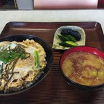 Maedaya - カツ丼¥650安い。