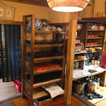 うなぎ 桜家 - 2階に上がる階段横