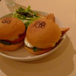 ハーハ アパートメントカフェ - 食べ応えのあるハンバーガー