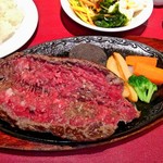 夢浪漫 - 1ポンドハンバーグ、ミディアムレア、カット