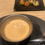 OR TO - コーヒーとお茶菓子