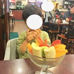 Eggs'n Things - 果物盛り合わせ