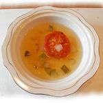 Ichimi Ichie - グリルしたトマトと冬瓜のコンソメスープ 