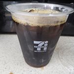 セブンイレブン - ドリンク写真:生き返る美味さ！有り難う！「アイスコーヒーＲ」（１００円込）