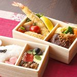[Western Cuisine assortment two-tiered Bento (boxed lunch)] (Same-day OK/last minute reservation OK)