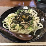 竹屋うどん - 冷やし山かけうどん¥680