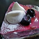 パティスリ・ル・スィエル - カシスバニラ（アップ）