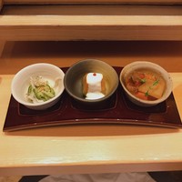 銀座しゃぶ通 マロニエゲート店 - 先付け3品：酢の物、カボチャ、シチュー