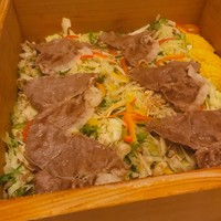銀座しゃぶ通 マロニエゲート店 - 蒸しあがってお肉