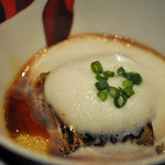 ラ・ヴァガボンド - （アミューズ）　フォアグラのフラン　穴子とポートワインのソース