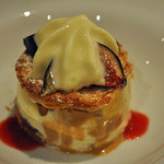 ラ・ヴァガボンド - （デザート）　佐渡の黒いちじく「ピオレ・ソリエス」とキャラメルのグラス　ミルフィーユ