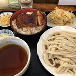 駕籠休み - 辛味うどんとうな丼