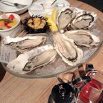 オストレア oysterbar&restaurant - オイスター&ウニ