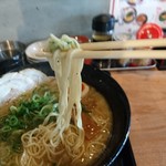 Den Bar Izou - 極黒麺