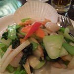 中華酒膳 幸龍 - （2011/12月-2）「ホタテ貝と海老と烏賊のあっさり炒め」