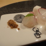 野嵯和 - 昨年は醤油ムースでしたが、今年はしょっつるムースと粉醤油が出てきました