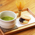 EDOCCO CAFE MASU MASU