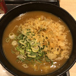 ウエストうどん - 卓上のネギと天かす。