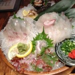 釣船茶屋 ざうお - ヒラメとサザエのお刺身