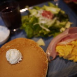 ジロー珈琲 - モーニングホットケーキプレート