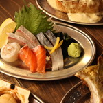 ＜お刺身盛り合わせ＞