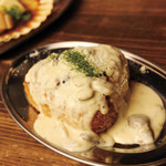 ◎名物ポルチーニクリームのかかった焼おにぎり