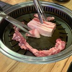 ヨプの王豚塩焼 熟成肉専門店 - 