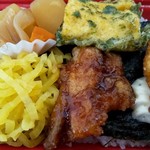 Sumiyaki Bentou Tamagoya - のり弁当 450円税込み