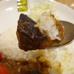 Curryclub Ruu - 私的には可もなく不可も無く、美味しいカレーでした。お肉も野菜 （満願寺唐辛子） も一杯。