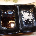 Kiraku - 水なすのたたき￥520の醤油と塩