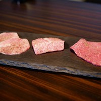 焼肉うしごろ 銀座並木通り店 - ・肉盛合せ