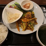 COSARI NEW KOREAN TABLE TOKYO - 